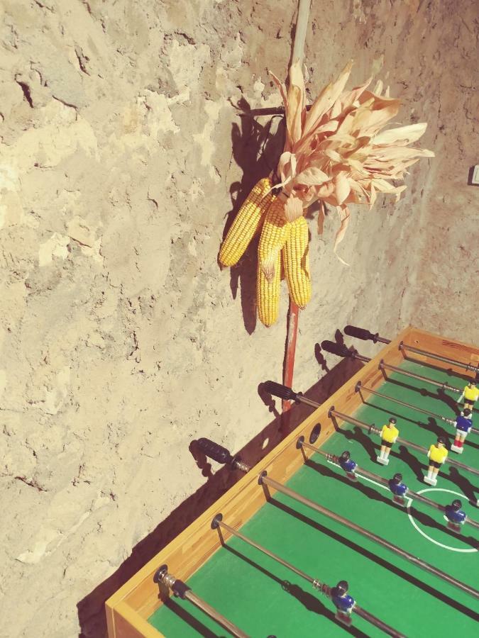 Cal Xaiet Guest House Llampaies Bagian luar foto