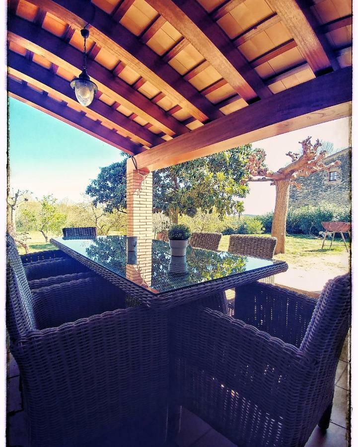 Cal Xaiet Guest House Llampaies Bagian luar foto