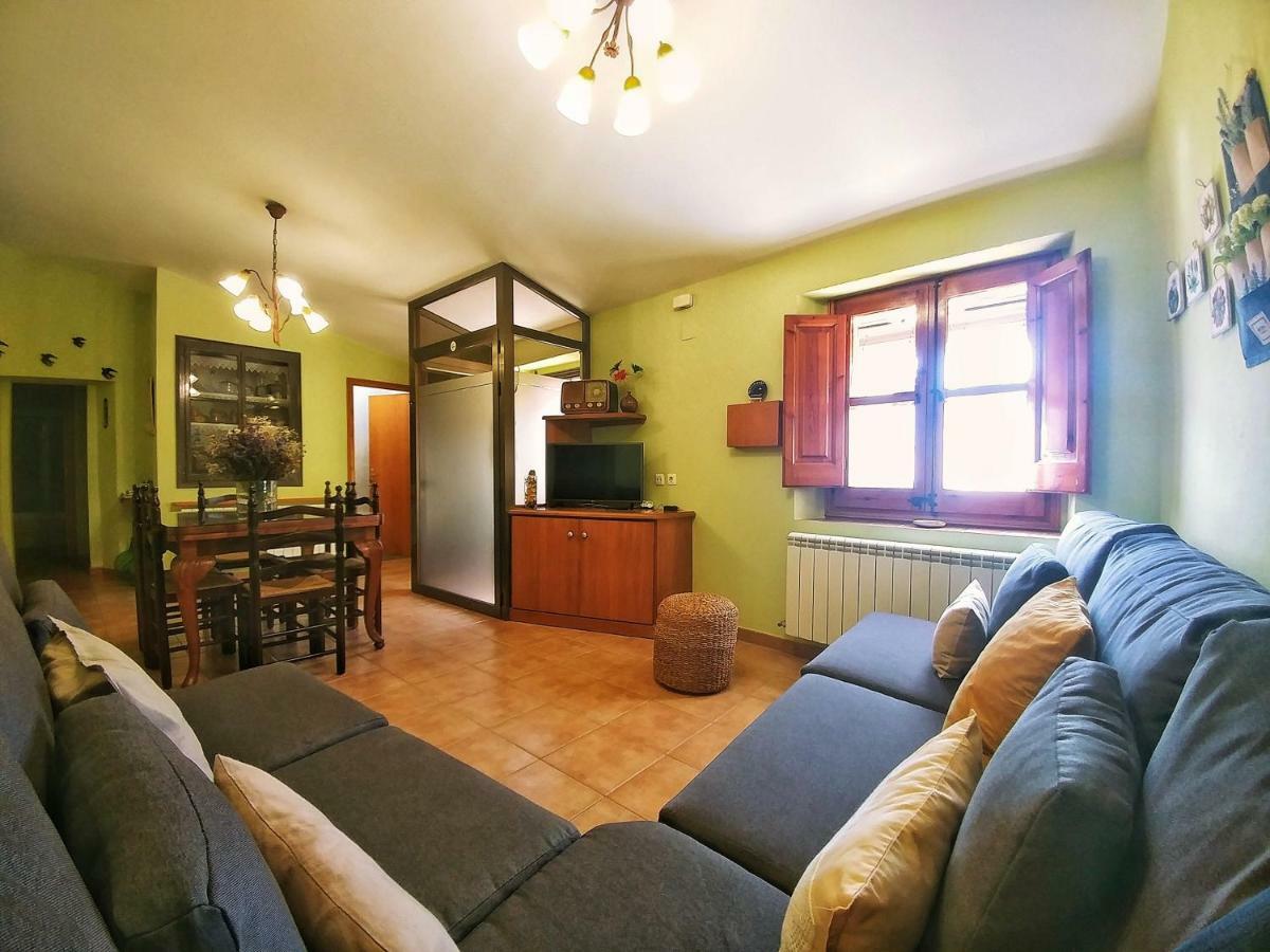 Cal Xaiet Guest House Llampaies Bagian luar foto